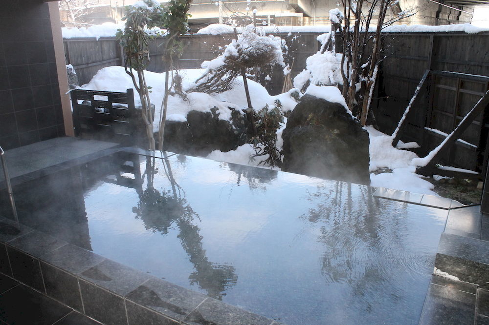 Готель Echigo Yuzawa Onsen Sakura Tei Екстер'єр фото